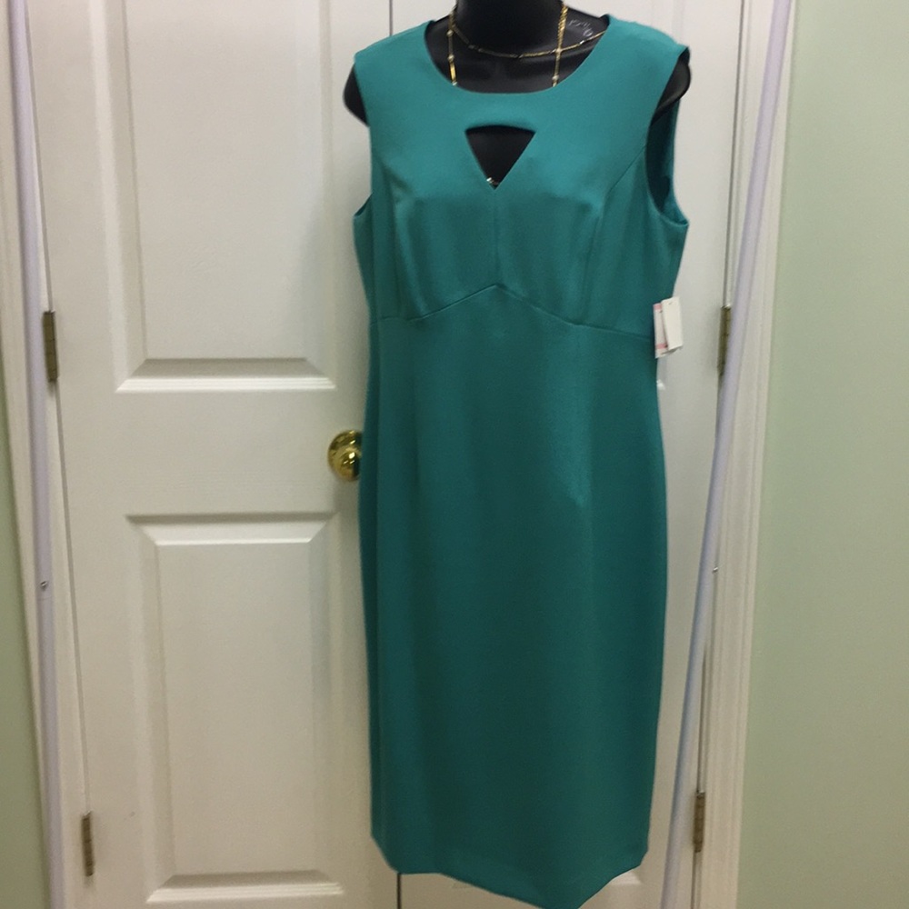 NWT- Kasper sheath dress, size 10, green (jewel).